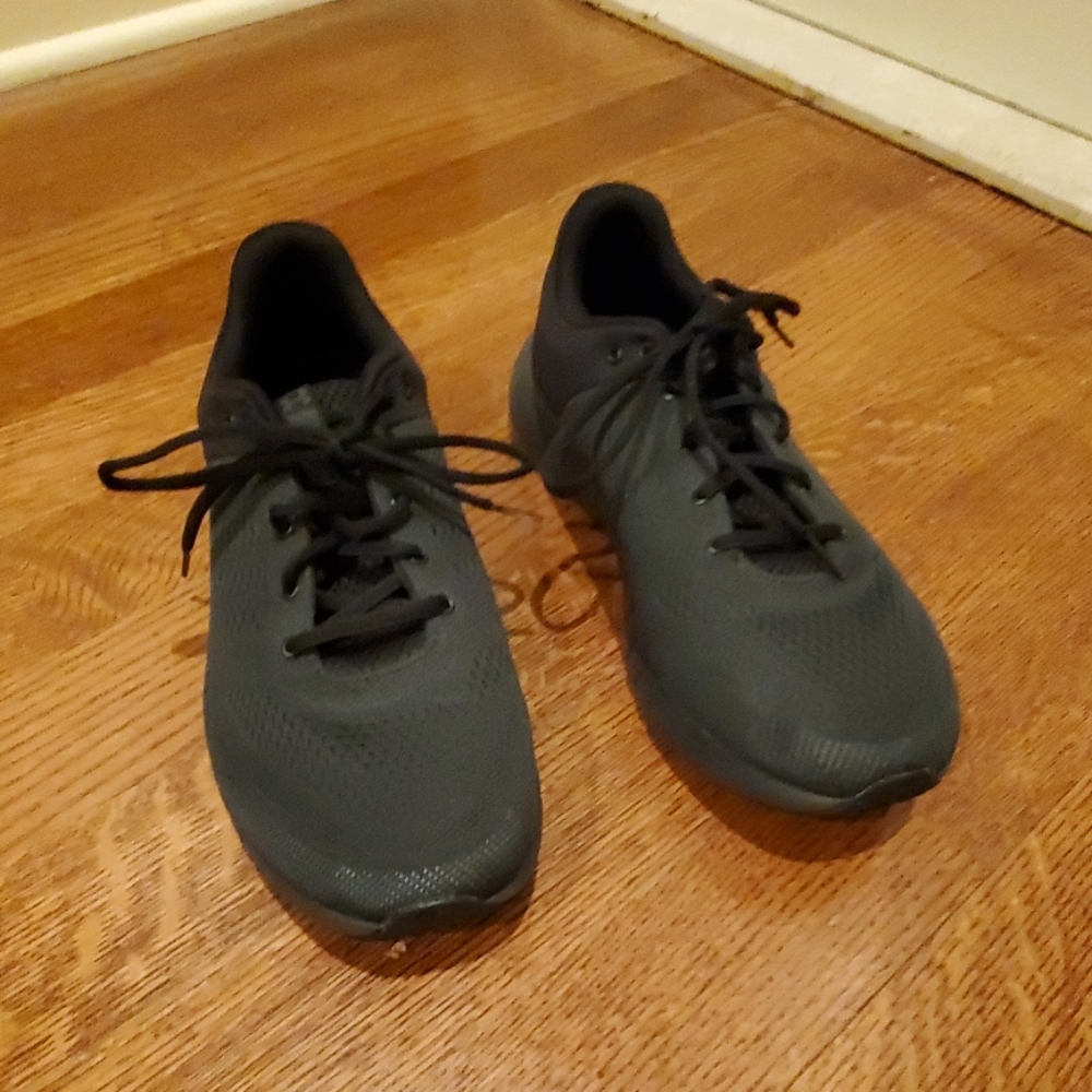 Mens sneakers
